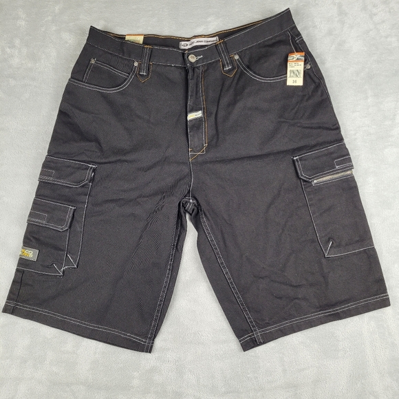 NWT Paco Jeans Men's Shorts Jet Black Cargo Dead Stock Size 36 Y2K - Picture 1 of 11